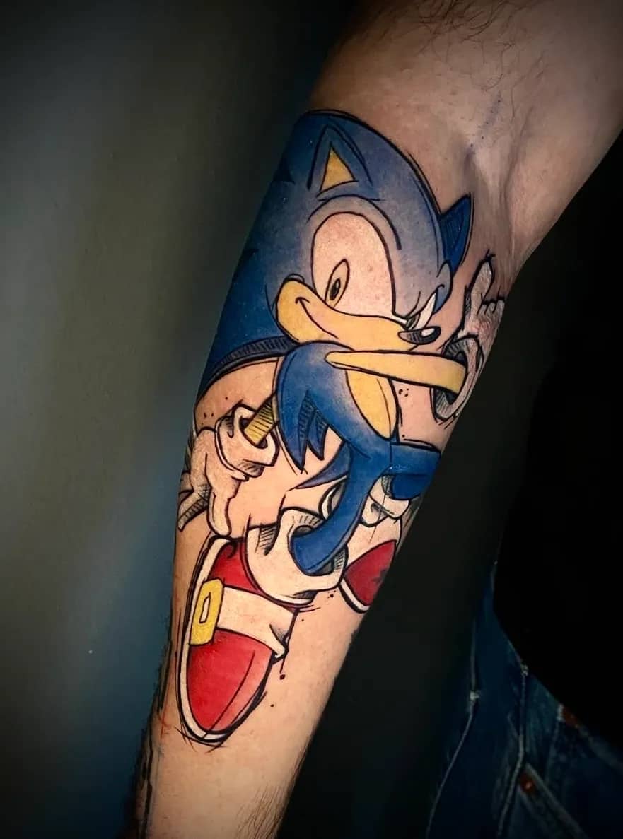 Sonic the Hedgehog tetovaža u boji na podlaktici, cartoon stil, Dropz Tattoo Studio Niš